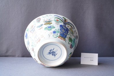 A large Chinese famille verte 'antiquities' bowl, Kangxi