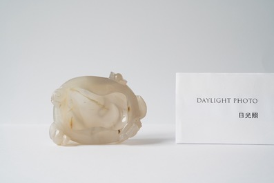 A Chinese agate peach-form brush washer, Qing