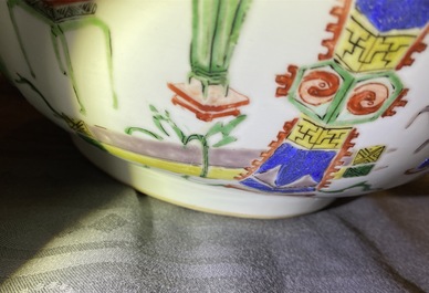 A large Chinese famille verte 'antiquities' bowl, Kangxi