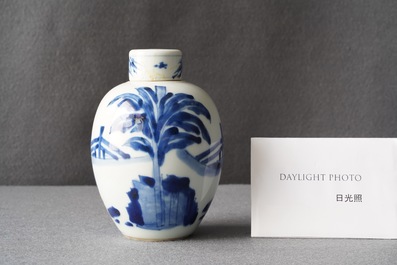 A Chinese blue and white covered tea caddy, Kangxi