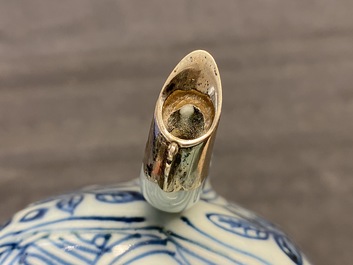 A Chinese blue and white wine ewer and cover, Wanli