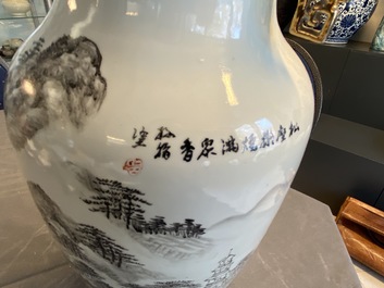 A Chinese qianjiang cai vase with a fine landscape, 19/20th C.