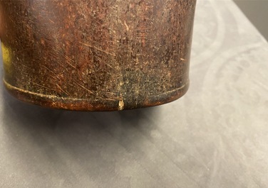 Un pot &agrave; pinceaux en bois, Chine, Ming