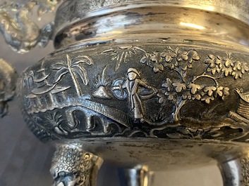 A Chinese silver censer and cover, 19/20th C.