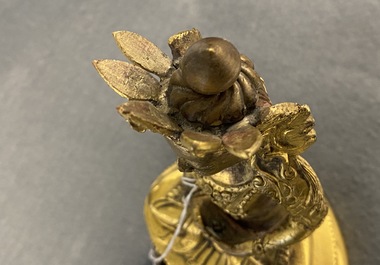 Une figure de Bouddha en bronze dor&eacute;, Sino-Tibet, 18&egrave;me