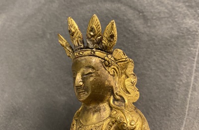 Une figure de Bouddha en bronze dor&eacute;, Sino-Tibet, 18&egrave;me