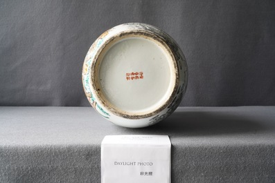 A Chinese qianjiang cai vase with a fine landscape, 19/20th C.