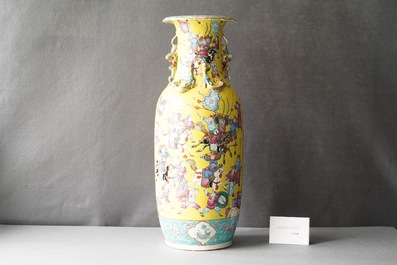 A Chinese yellow-ground famille rose 'warrior' vase, 19th C.