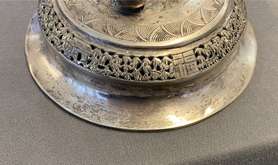 A Chinese silver censer and cover, 19/20th C.