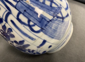 A pair of Chinese blue and white 'garlic head' bottle vases, Wanli