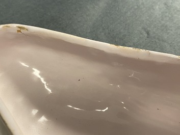 Une terrine couverte en forme de canard en fa&iuml;ence polychrome, France, 18&egrave;me