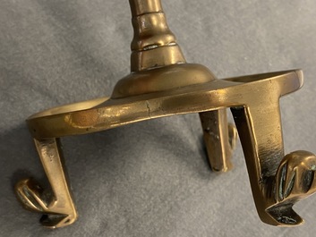 Un bougeoir en bronze, Pays-Bas ou Flandres, 14/15&egrave;me