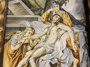 Une plaque en majolique italienne &agrave; d&eacute;cor religieux, Castelli, 18&egrave;me