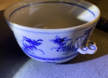 Two Chinese blue and white porringer bowls and covers, Kangxi