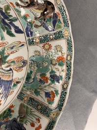 Une paire de plats en porcelaine de Chine famille verte, Kangxi
