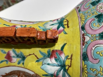 A Chinese famille rose 'dragon and phoenix' vase, 19th C.