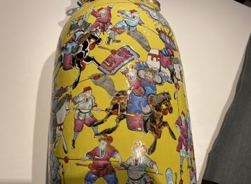 A Chinese yellow-ground famille rose 'warrior' vase, 19th C.