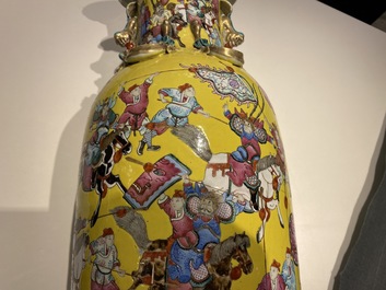 A Chinese yellow-ground famille rose 'warrior' vase, 19th C.