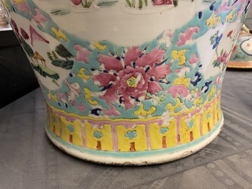 A Chinese famille rose covered vase and a vase with birds and peaches, 19/20th C.