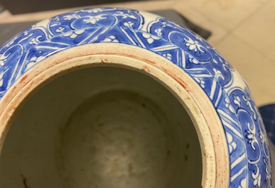 A pair of Chinese blue and white jars with floral design, Kangxi