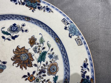 A large Chinese doucai charger with floral design, Qianlong