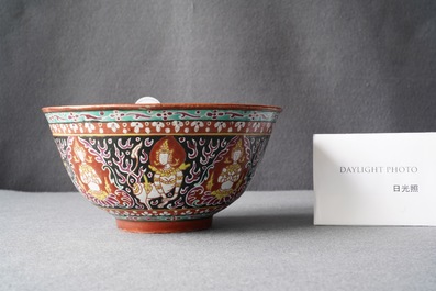 A Chinese Thai market Bencharong bowl, 19th C.