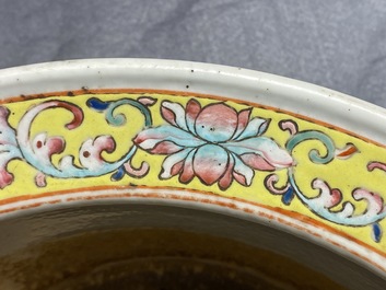 A Chinese turquoise-ground famille rose jardini&egrave;re, 19th C.