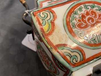 A Chinese famille verte teapot and cover, Kangxi