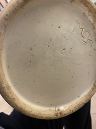 Vier Chinese vazen met blauw-wit decor op celadon fondkleur, 19e eeuw
