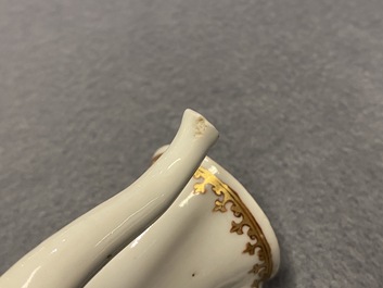 Une chocolati&egrave;re armori&eacute;e en porcelaine de Chine aux armes de van Rheden, Qianlong