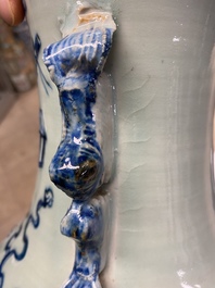 Vier Chinese vazen met blauw-wit decor op celadon fondkleur, 19e eeuw