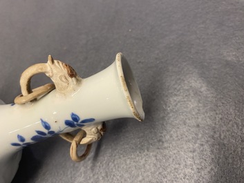 Een Chinese blauw-witte vaas met olifantenoren, Kangxi