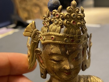 Une figure du Bouddha en cuivre dor&eacute;, Sino-Tibet, 18/19&egrave;me