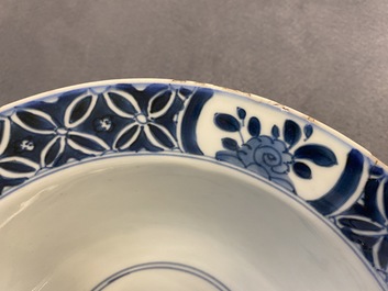 A pair of Chinese blue and white bowls, Kangxi
