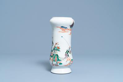 Un vase en porcelaine de Chine famille verte, marque de Kangxi, 19&egrave;me