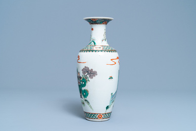 A Chinese famille verte 'warriors' vase, 19th C.