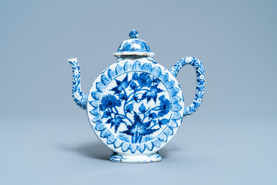 A rare Chinese blue and white circular teapot, Kangxi