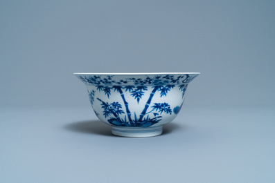 Een Chinese blauw-witte 'Drie vrienden van de winter' kom, Kangxi merk en periode