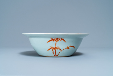 Trois bols en porcelaine de Chine famille rose, 19&egrave;me