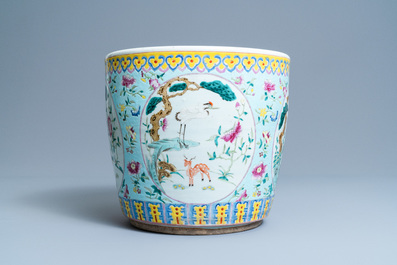 A Chinese famille rose jardini&egrave;re, 19th C.