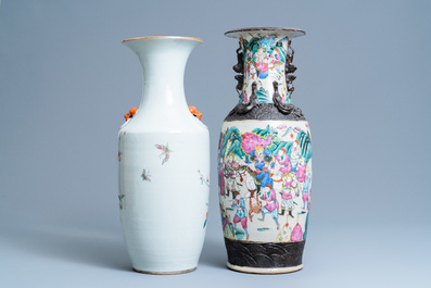Deux vases en porcelaine de Chine famille rose, 19&egrave;me