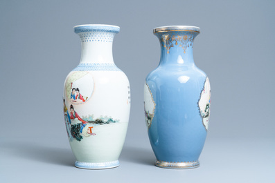 Deux vases en porcelaine de Chine famille rose, R&eacute;publique