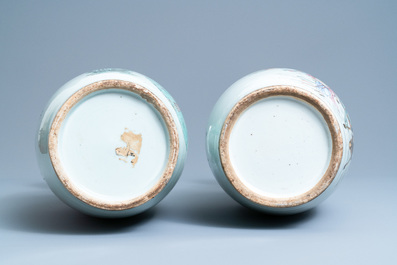 Two Chinese famille rose 'Immortals' vases, 19/20th C.
