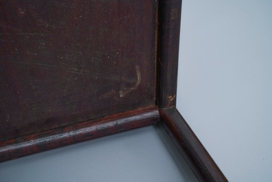 Een Chinese houten &eacute;tag&egrave;re, 19e eeuw