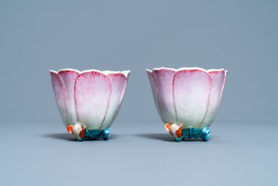 A pair of Chinese famille rose 'magnolia' bowls, Yongzheng