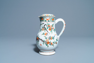 Een Chinese famille verte dekselkan, Kangxi