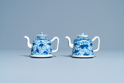 A pair of Chinese blue and white teapots and covers, Qianlong/Jiaqing