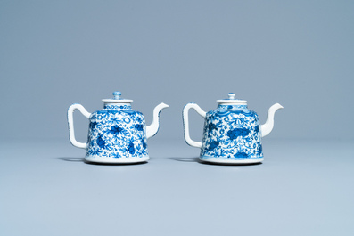 A pair of Chinese blue and white teapots and covers, Qianlong/Jiaqing