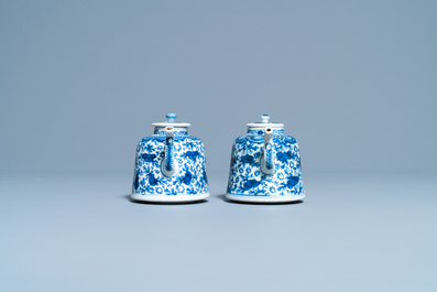 A pair of Chinese blue and white teapots and covers, Qianlong/Jiaqing