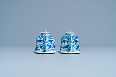 A pair of Chinese blue and white teapots and covers, Qianlong/Jiaqing
